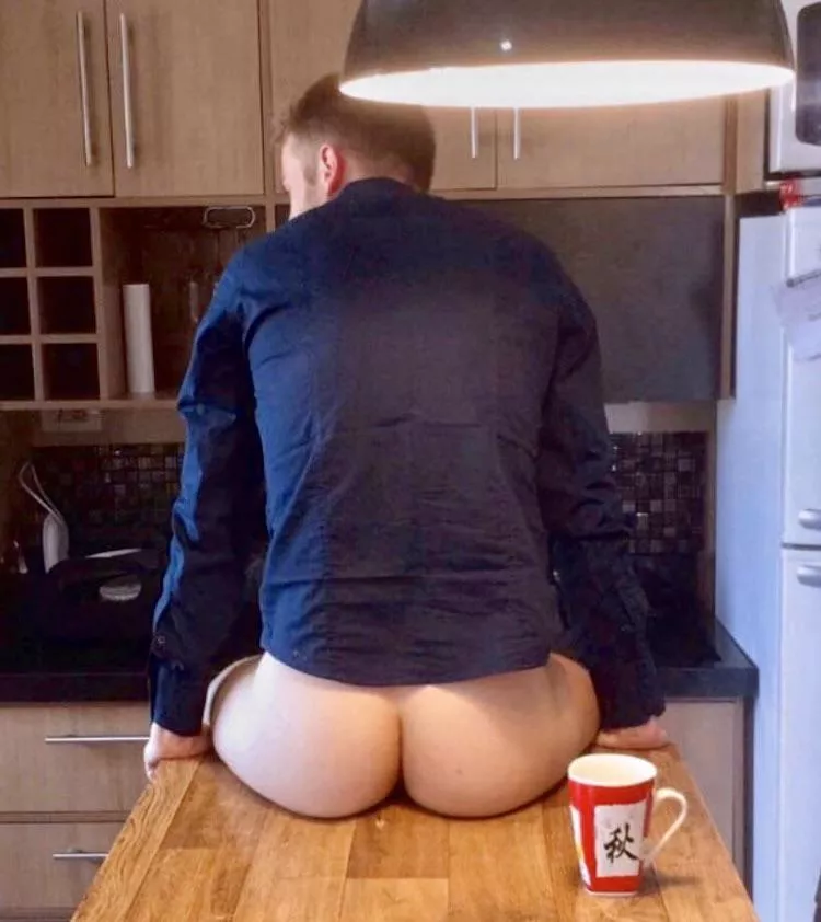 I wanna be that countertop 👅