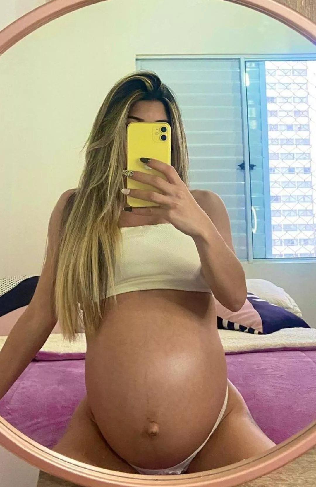 I wish i could fuck every fuck that likes pregnant asians 😇