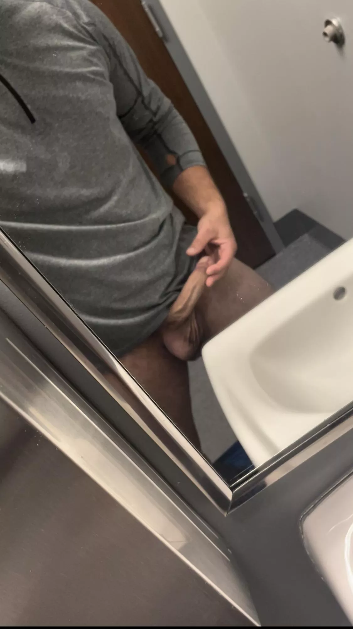 If only there was a woman here to lick it from the tip to my balls [m]