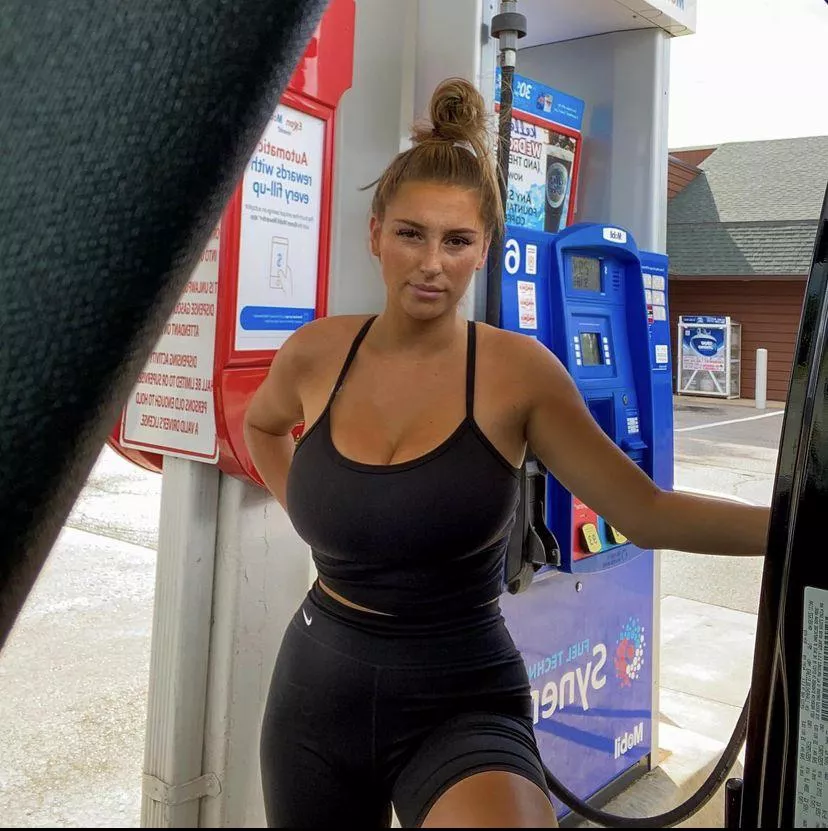 Iâ€™ll pump her gas anytime