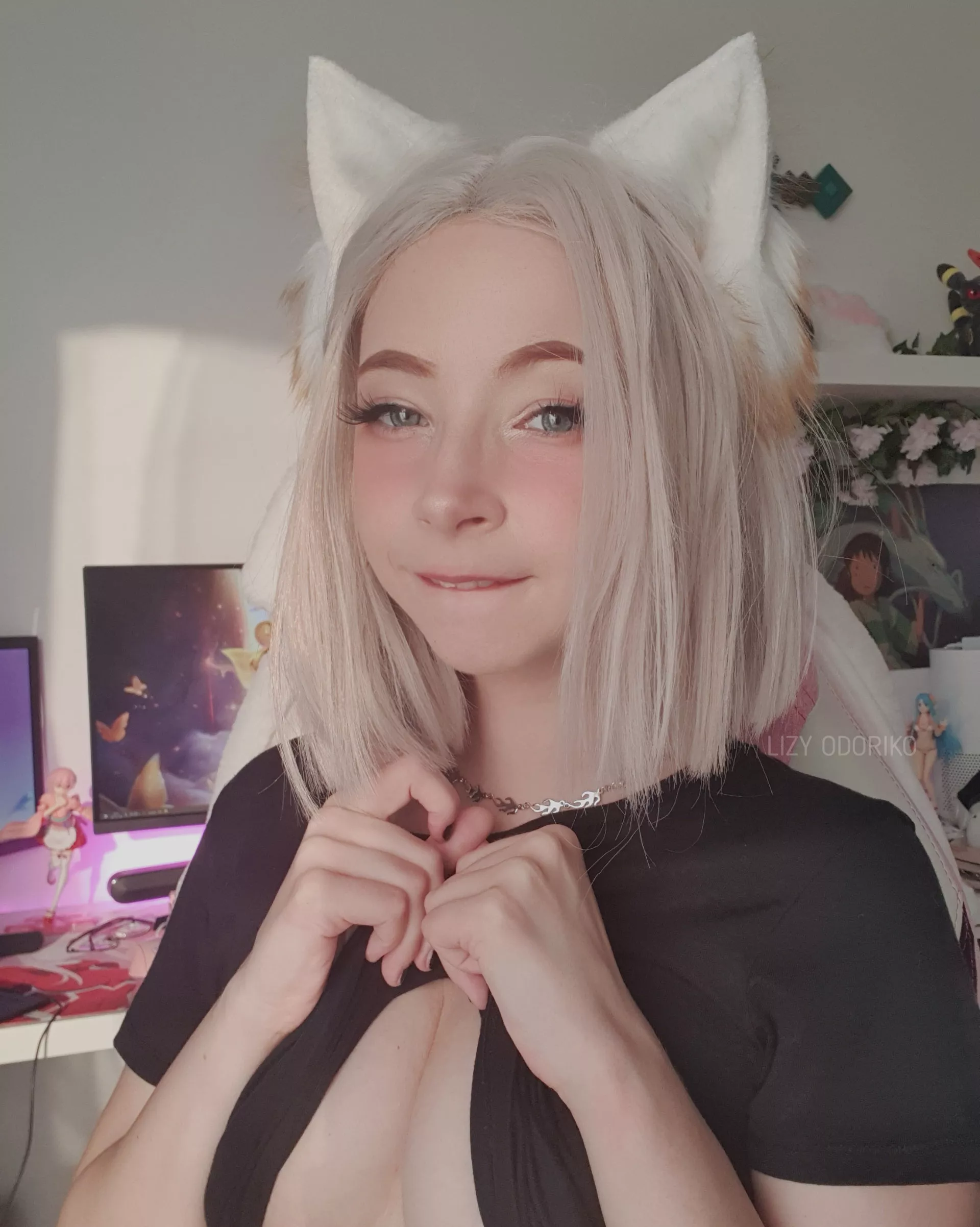 im a flat cat ðŸ¥° [self]