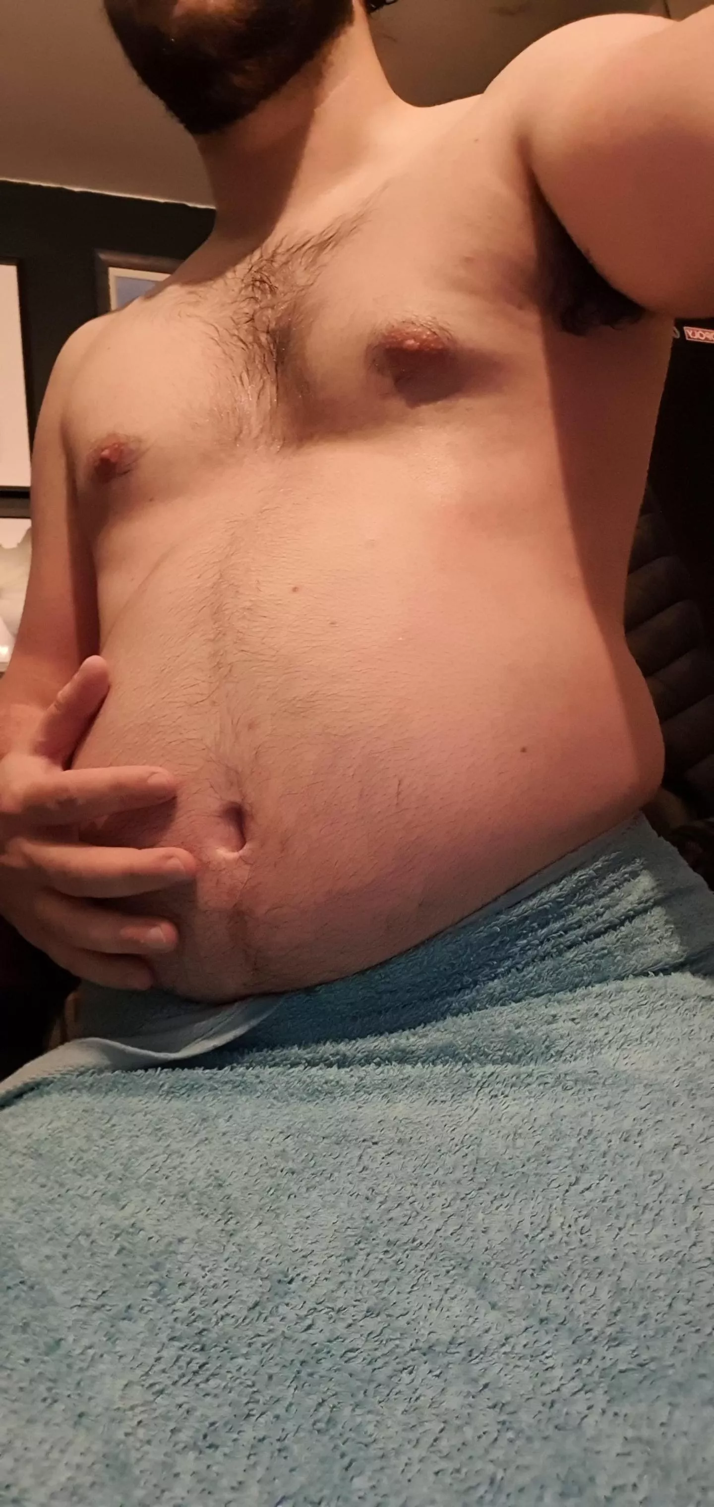 I'm going to try and get this belly full of beer, cake and cookies tonight if anyone wants to watch. I'm on Snapchat @ Gettingbigger90 and would welcome the encouragement