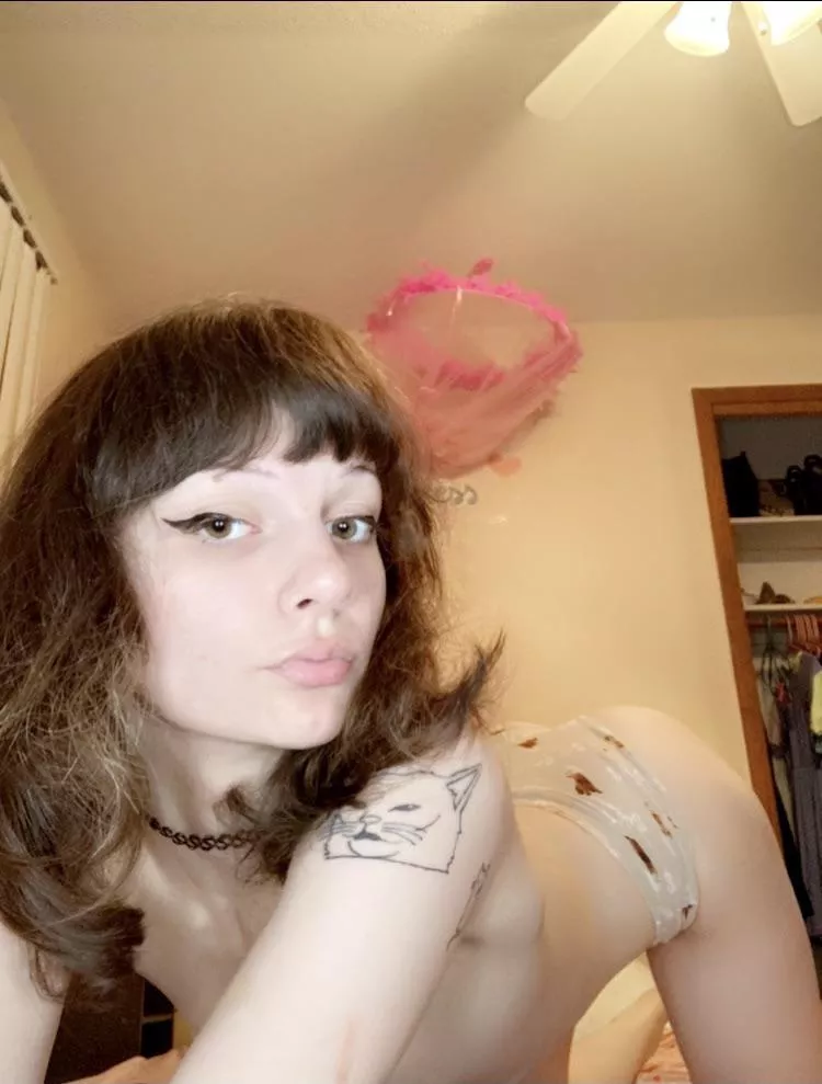 Iâ€™m gonna blackmail you and empty those wallets baby [domme]