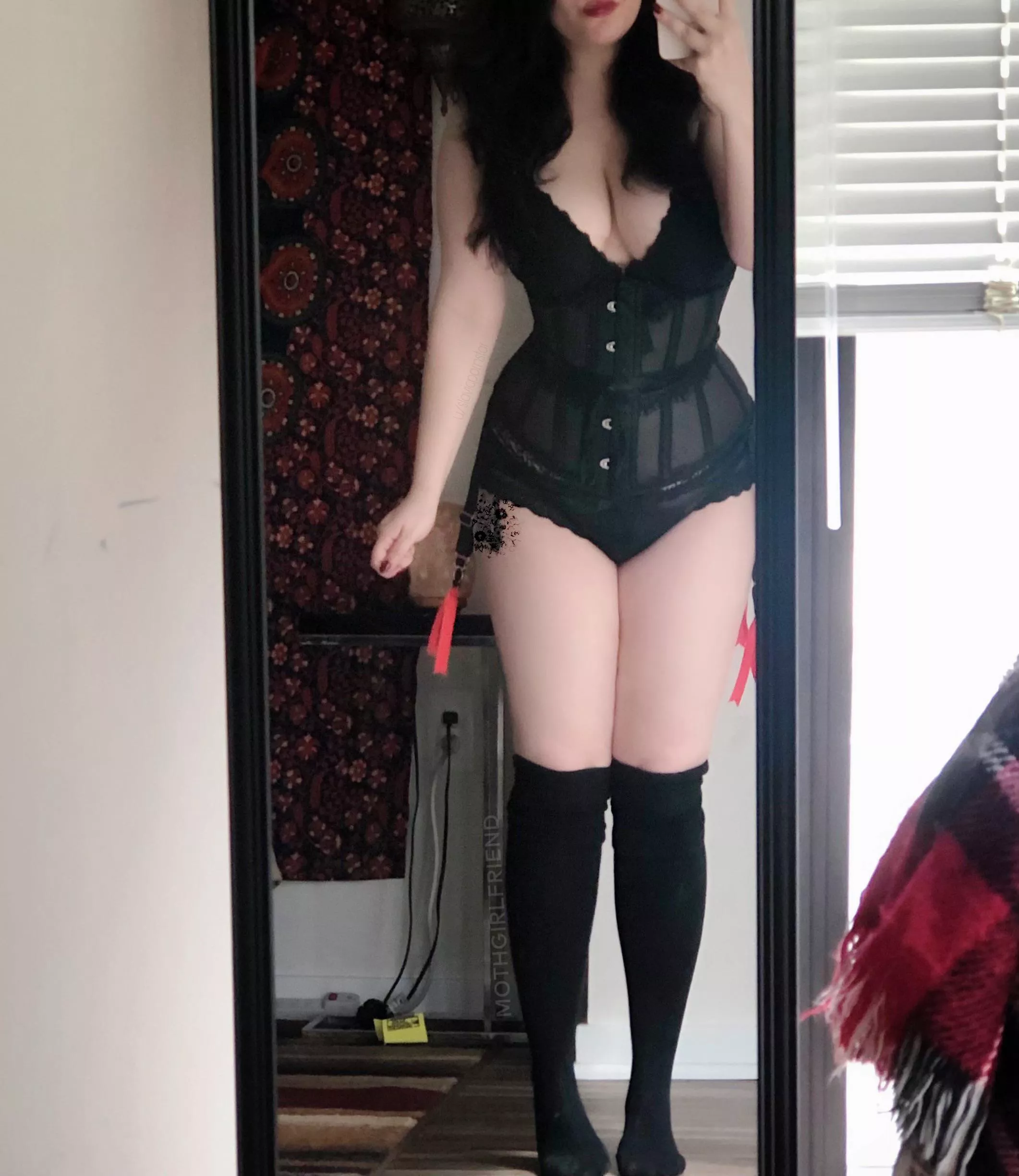 I’m only 4’11 so my legs are little, but I think they’re pretty cute! [eek! First post here! 😱 26F]