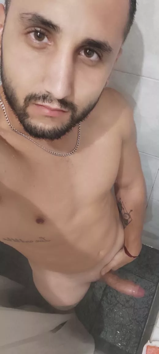 i'm so fucking hard and so hornyðŸ™Š