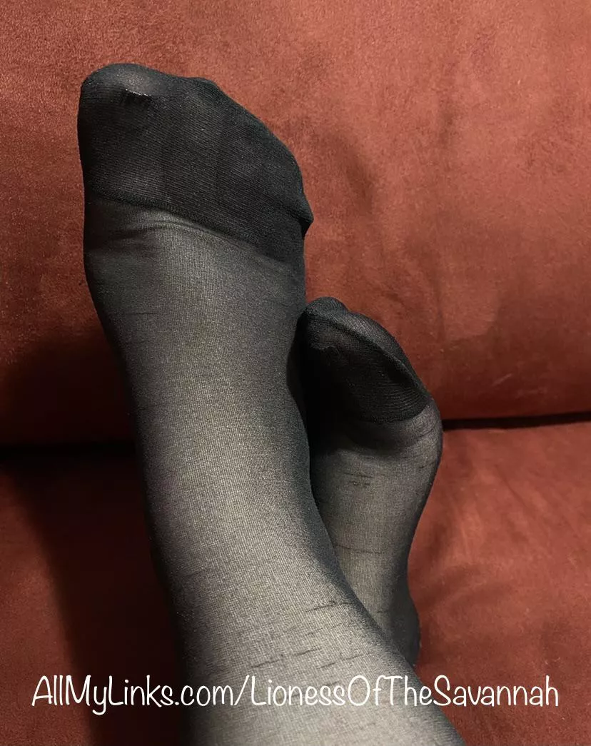 I’m such a nylons kind of girl… 🥰