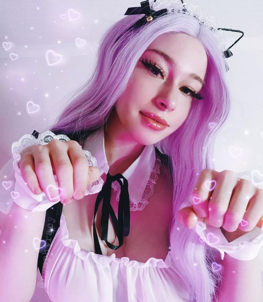 I'm your cat maid 💕🍒