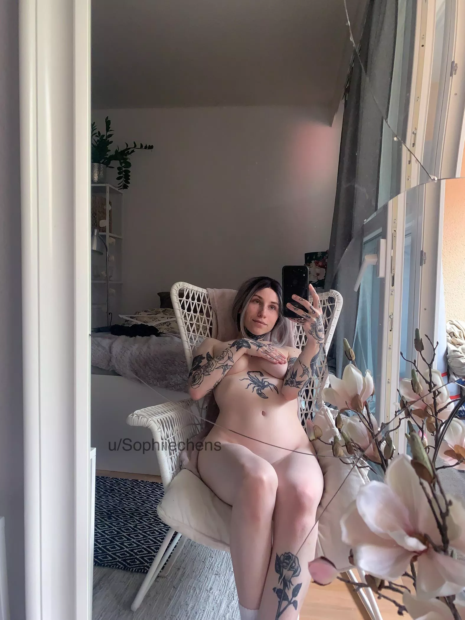 Imagine to cum all over me and on my cute tummy :3