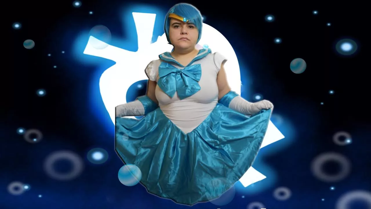 In love with this Sailor Mercury edit of myself :)