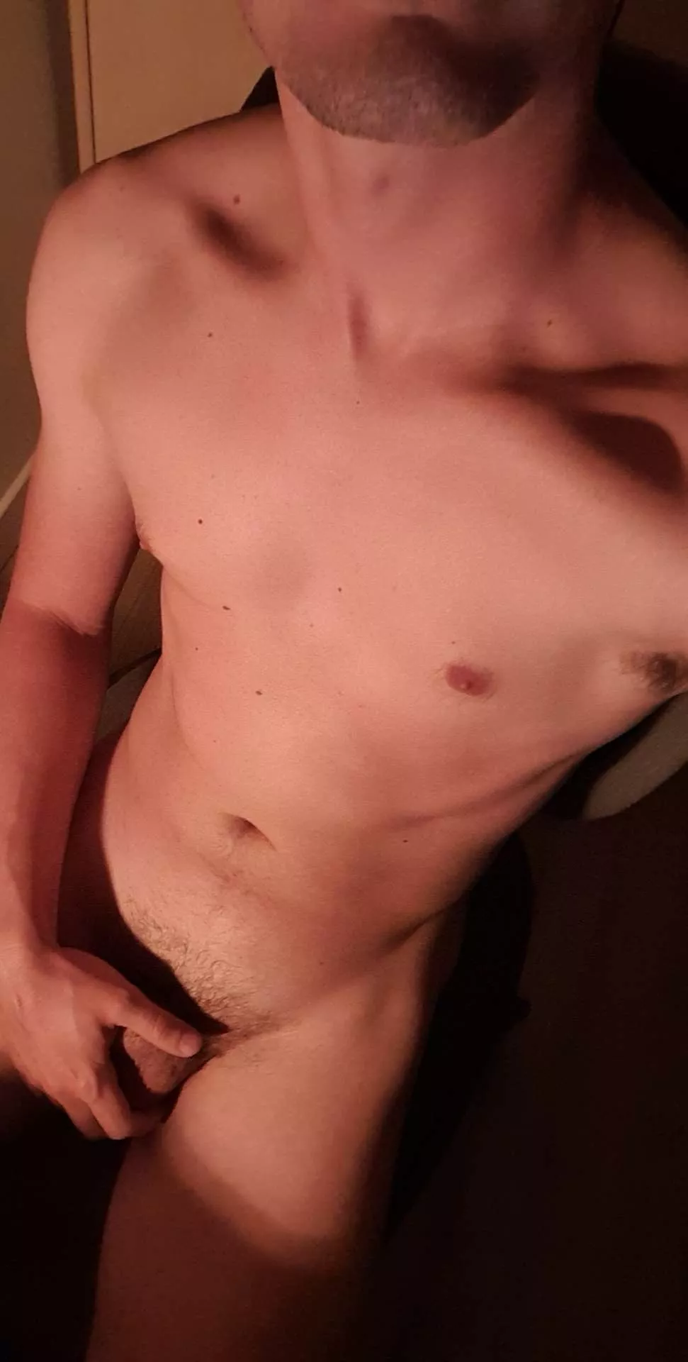 Incredibly horny lately. Loving to share.