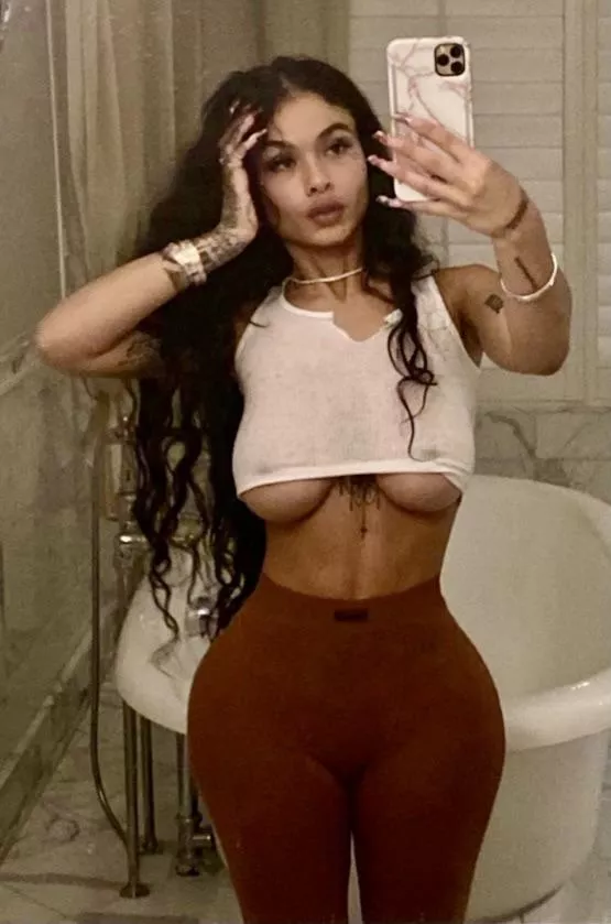 India Love ub hourglass