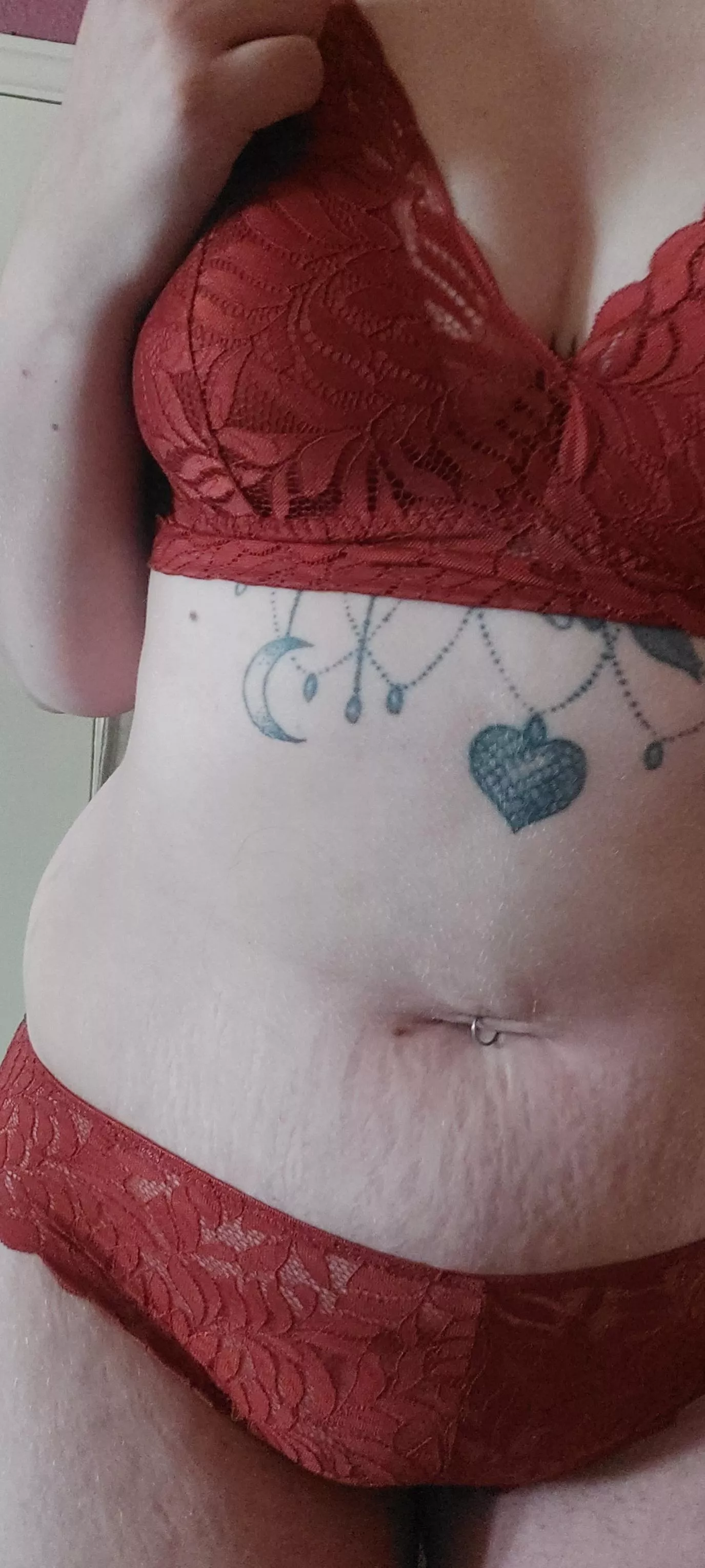 Is my tummy still sexy?