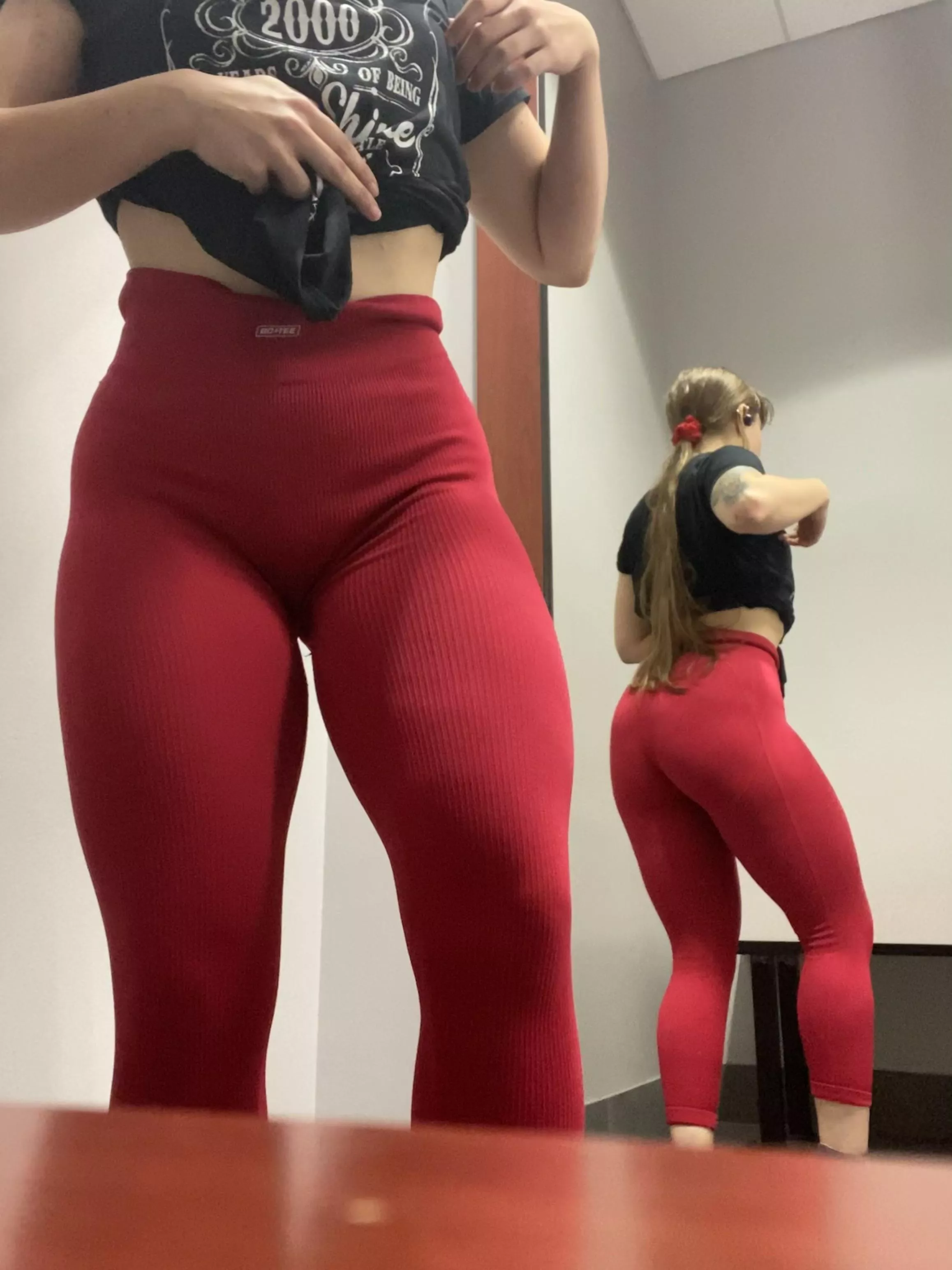 Is red my color ðŸ¥ºðŸ’—? [oc] [fitgirl] [follow]