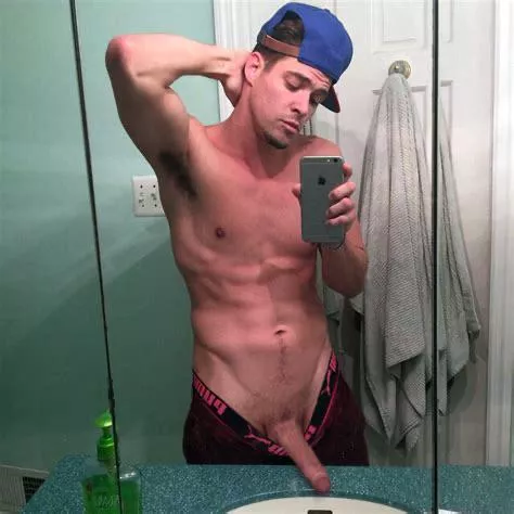 Is this dick pic of Zach real? It looks real.