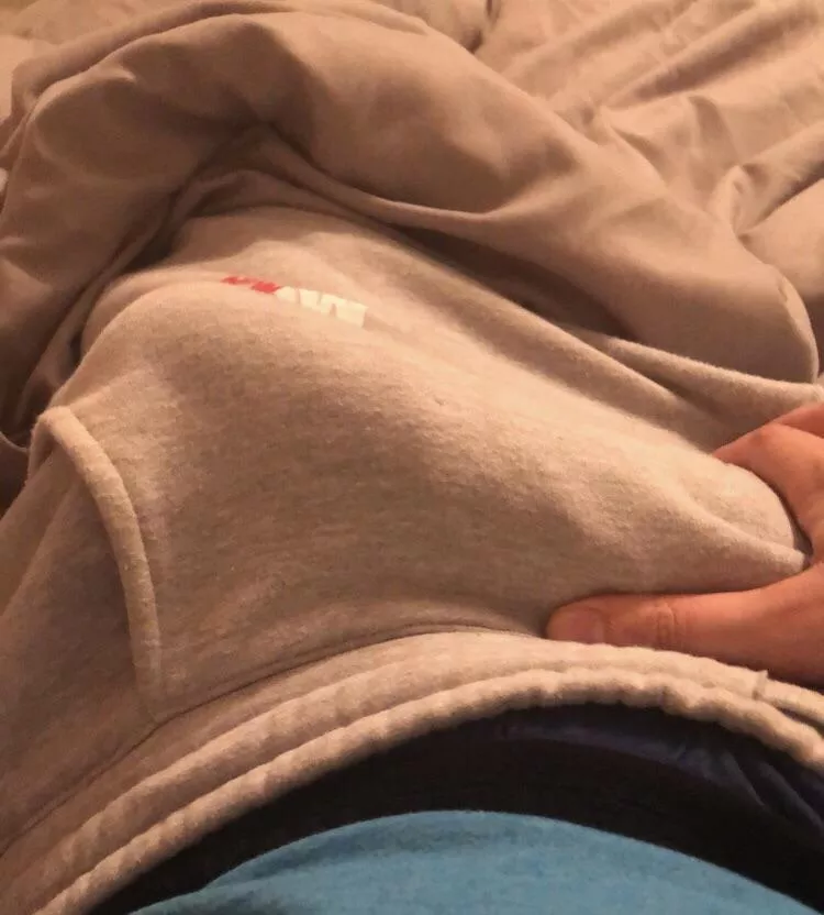 Is this the first place you look when you see gray sweatpants?