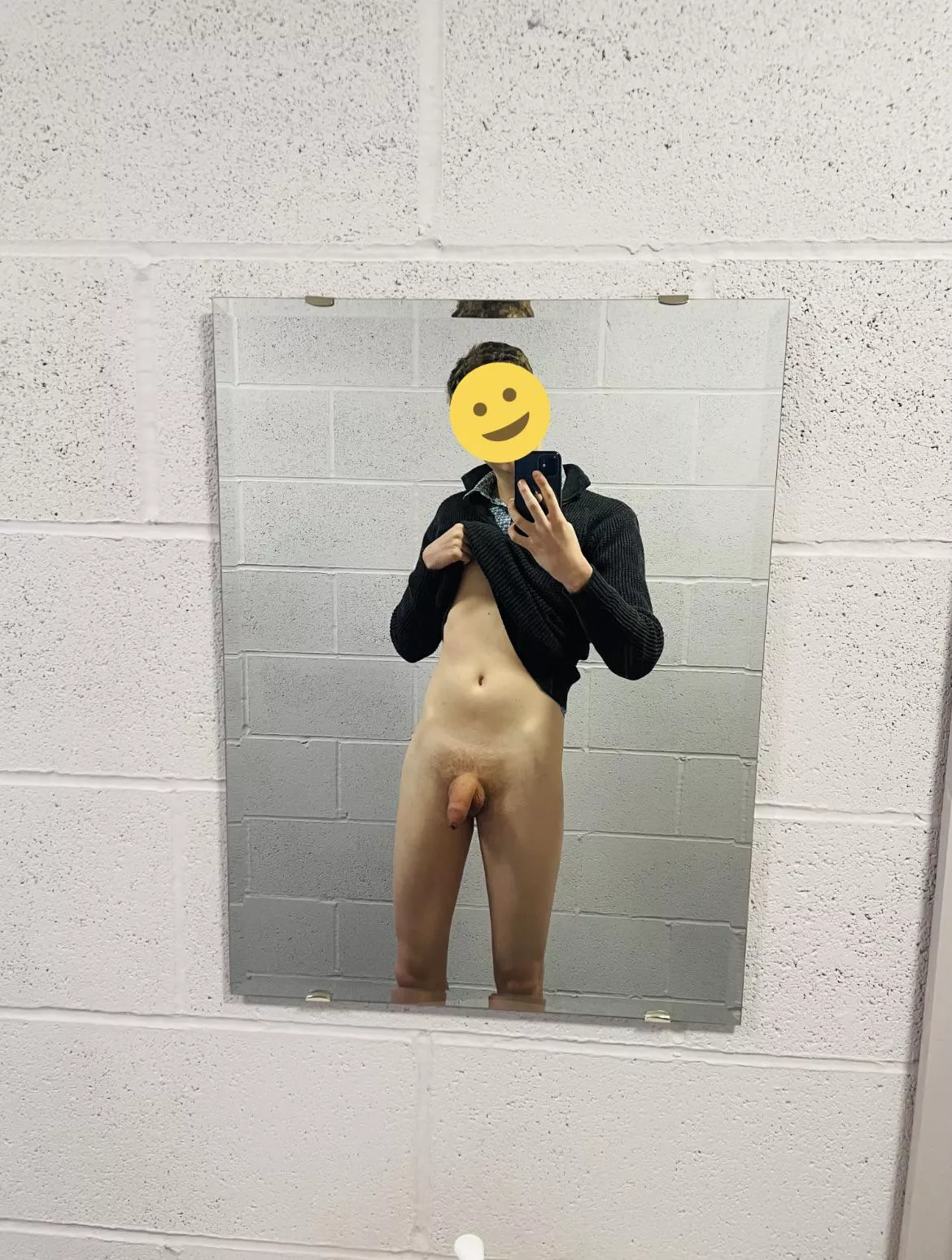 Is this what public toilet mirrors are for? ðŸ¤­ðŸ™ˆ