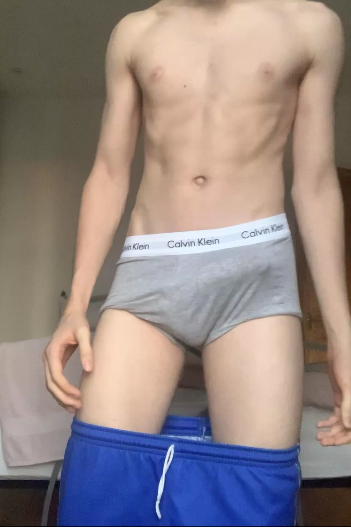 It just wonâ€™t go down my teen cock is just too hornyðŸ˜­ðŸ˜‹