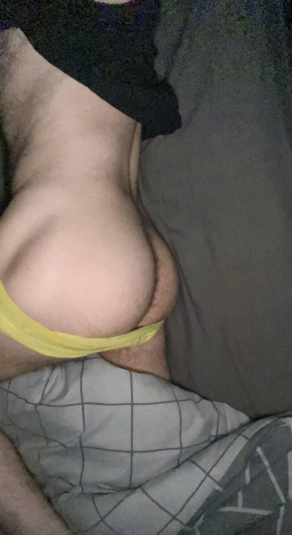 Iâ€™ve been told I have quite the fuckable arse, but Iâ€™ll leave it to you guys to decide that one for me â˜ºï¸