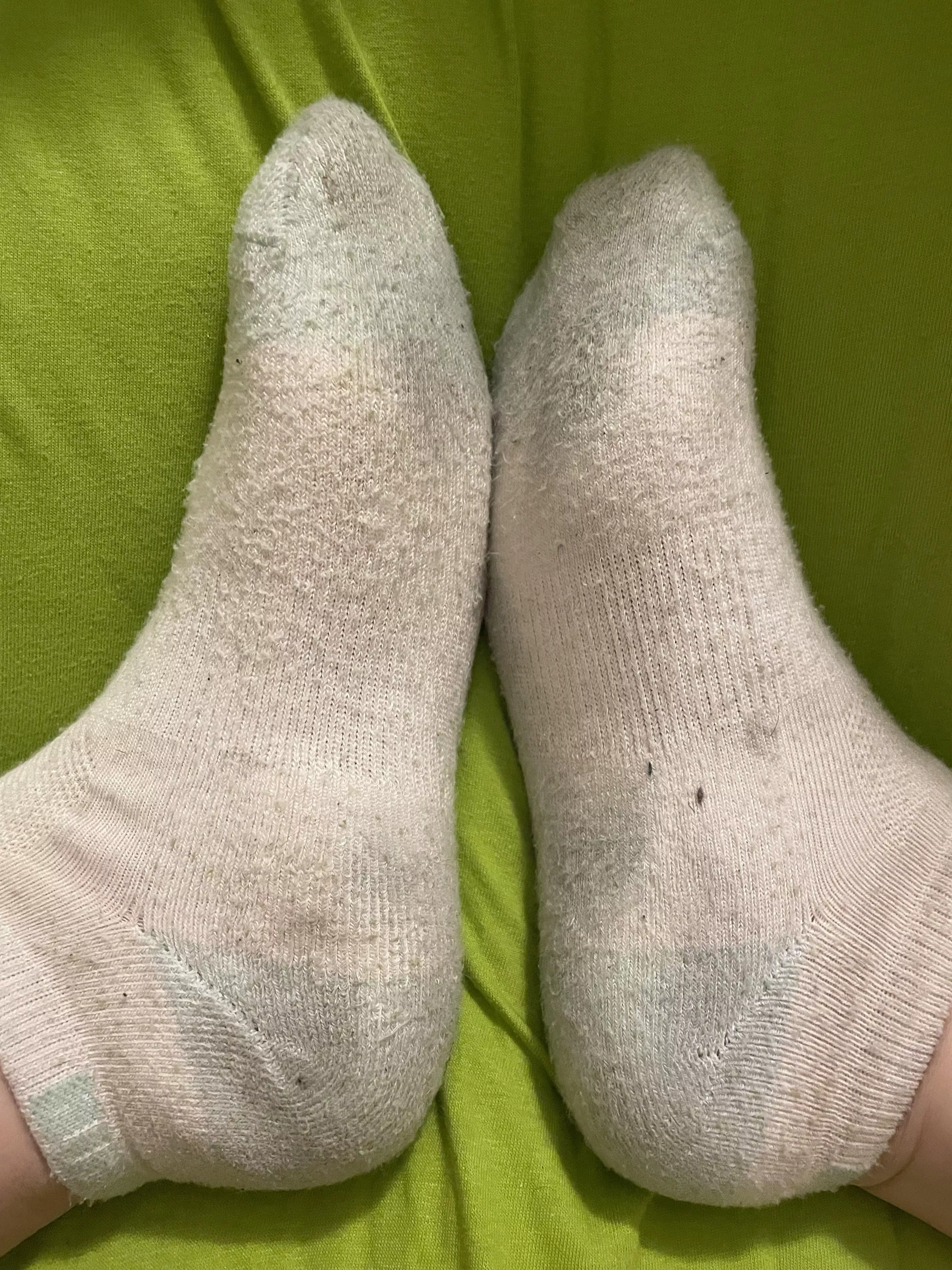 Iâ€™ve worn these for over a week. Worked multiple 12+hr shifts as a nurse in them as well as moved into a new house in them. These things are sweaty and gross at this point. Donâ€™t you want a sniff????