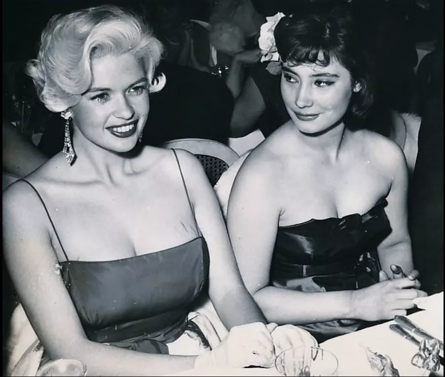 Jayne Mansfield and Tatyana Samoylova (1957)