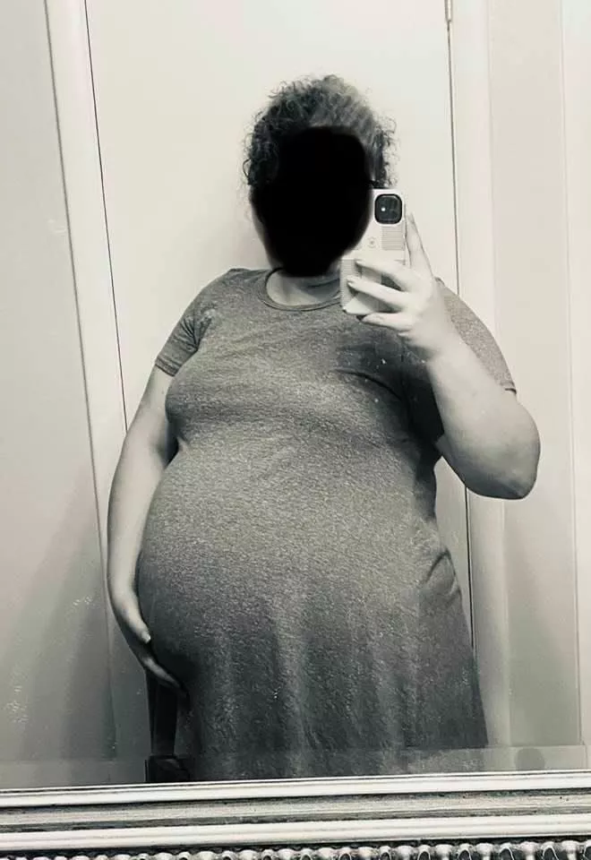 Just a few more weeks left. Feeling like I could pop any day!