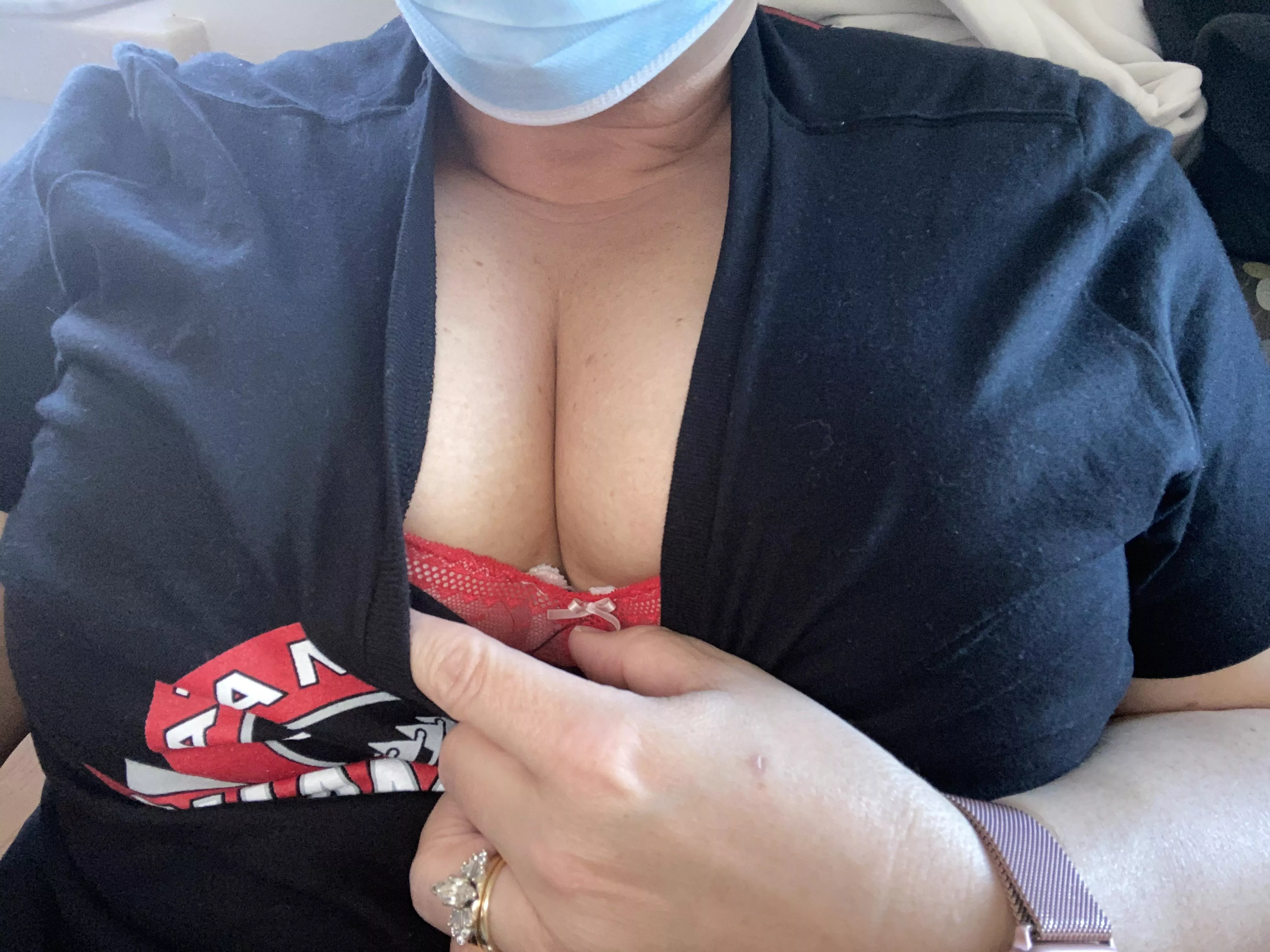 Just a little cleavage tease…..