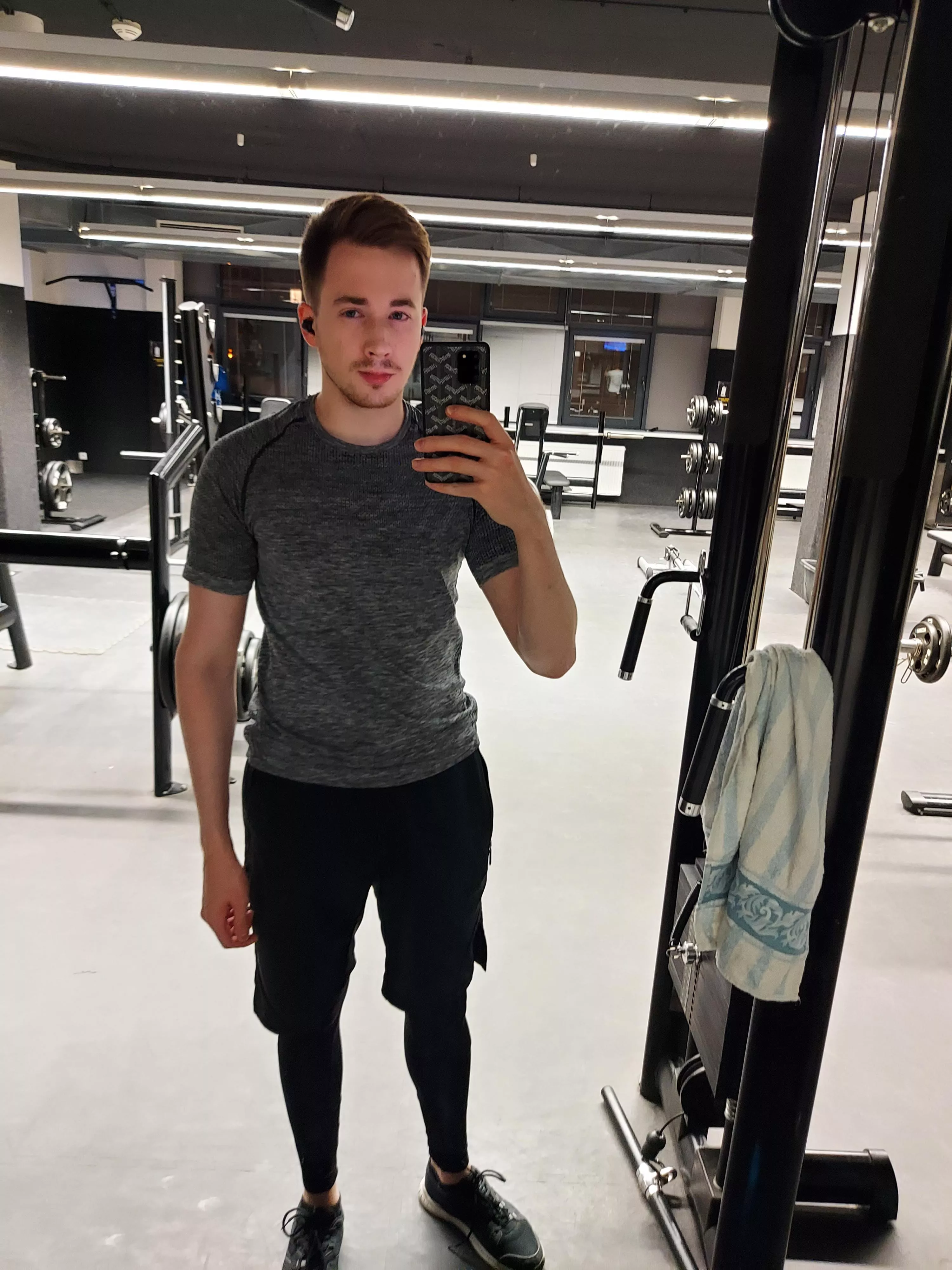 Just finished my 4th workout of the week and I'm finally back on my gym routine after 2 weeks of being tired to go to the gym at all. How is your week going guys?