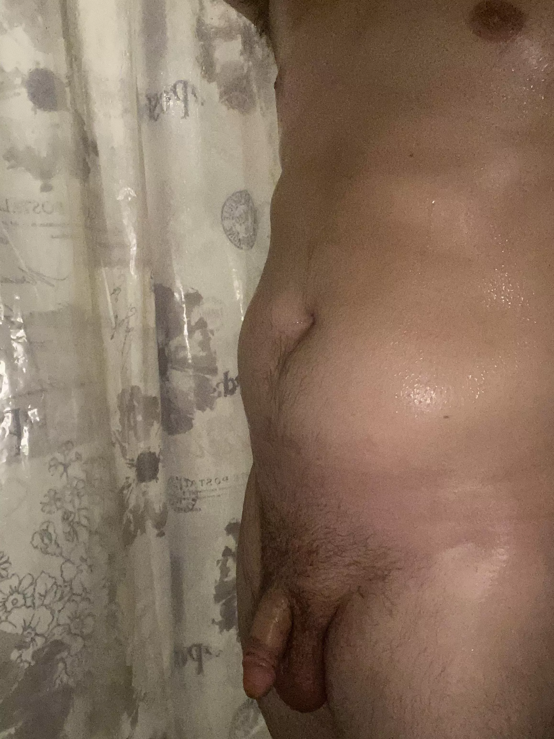 Just showing off in the shower. Sent this gem to the wifey! ðŸ˜‰ 31 M 5â€™6 210