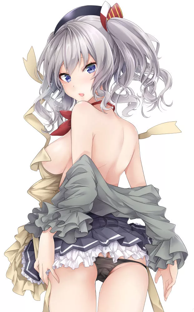 Kashima's clothes fly off her when she gets horny