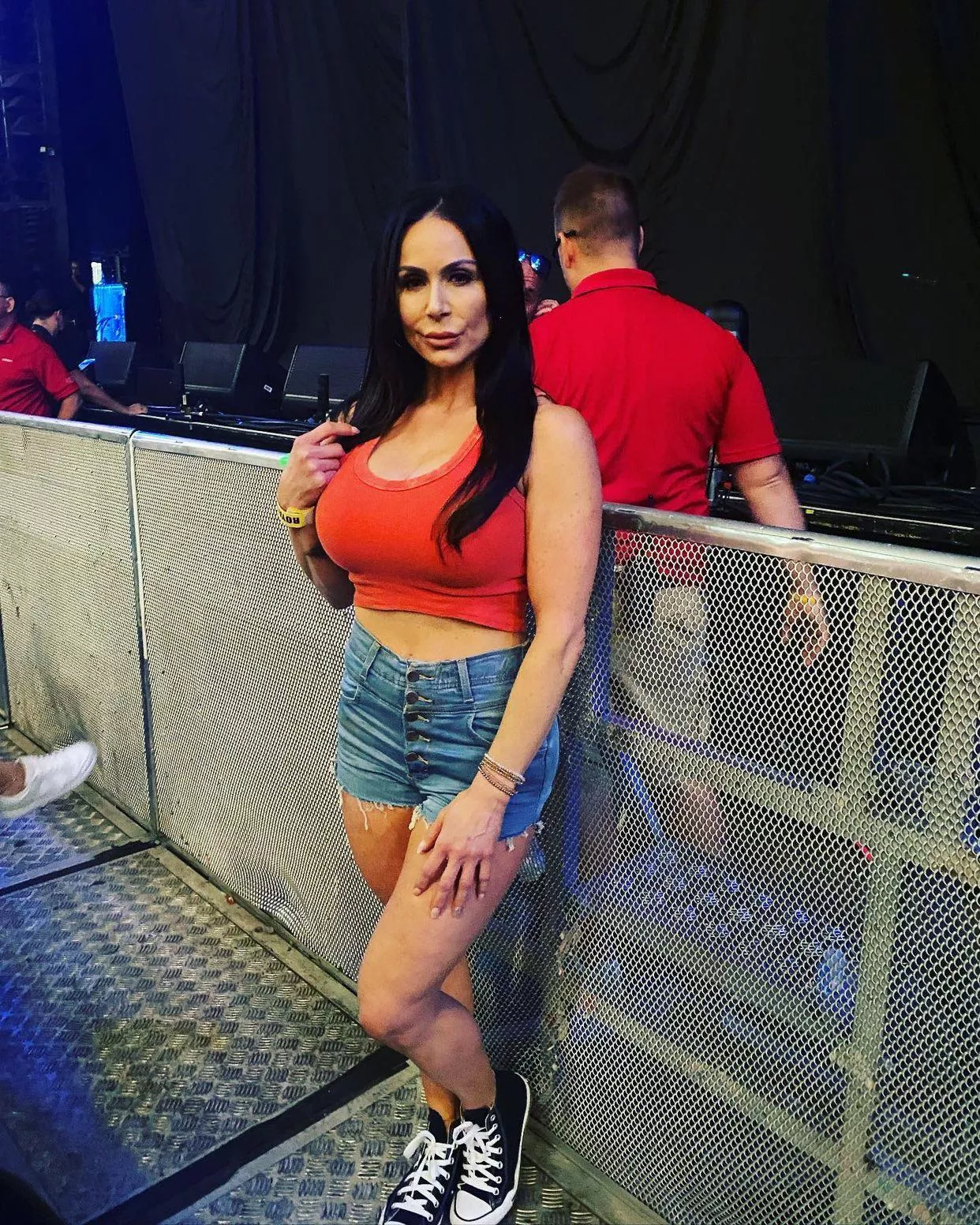 Kendra lust, concert ready