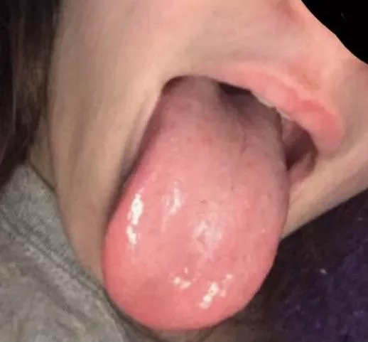 Kik me if you like my mouth 👧