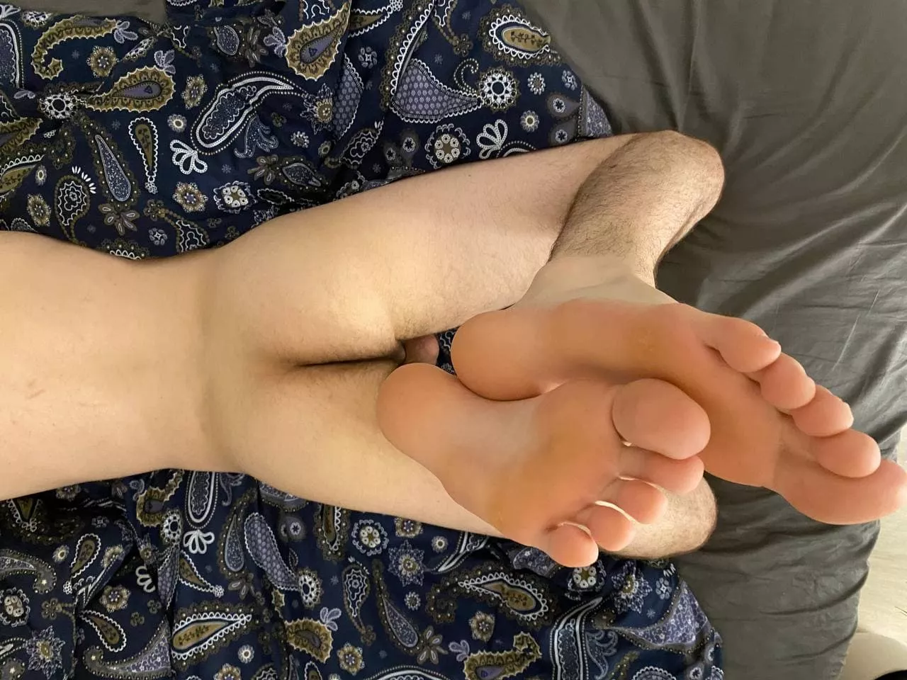 Kiss my toes