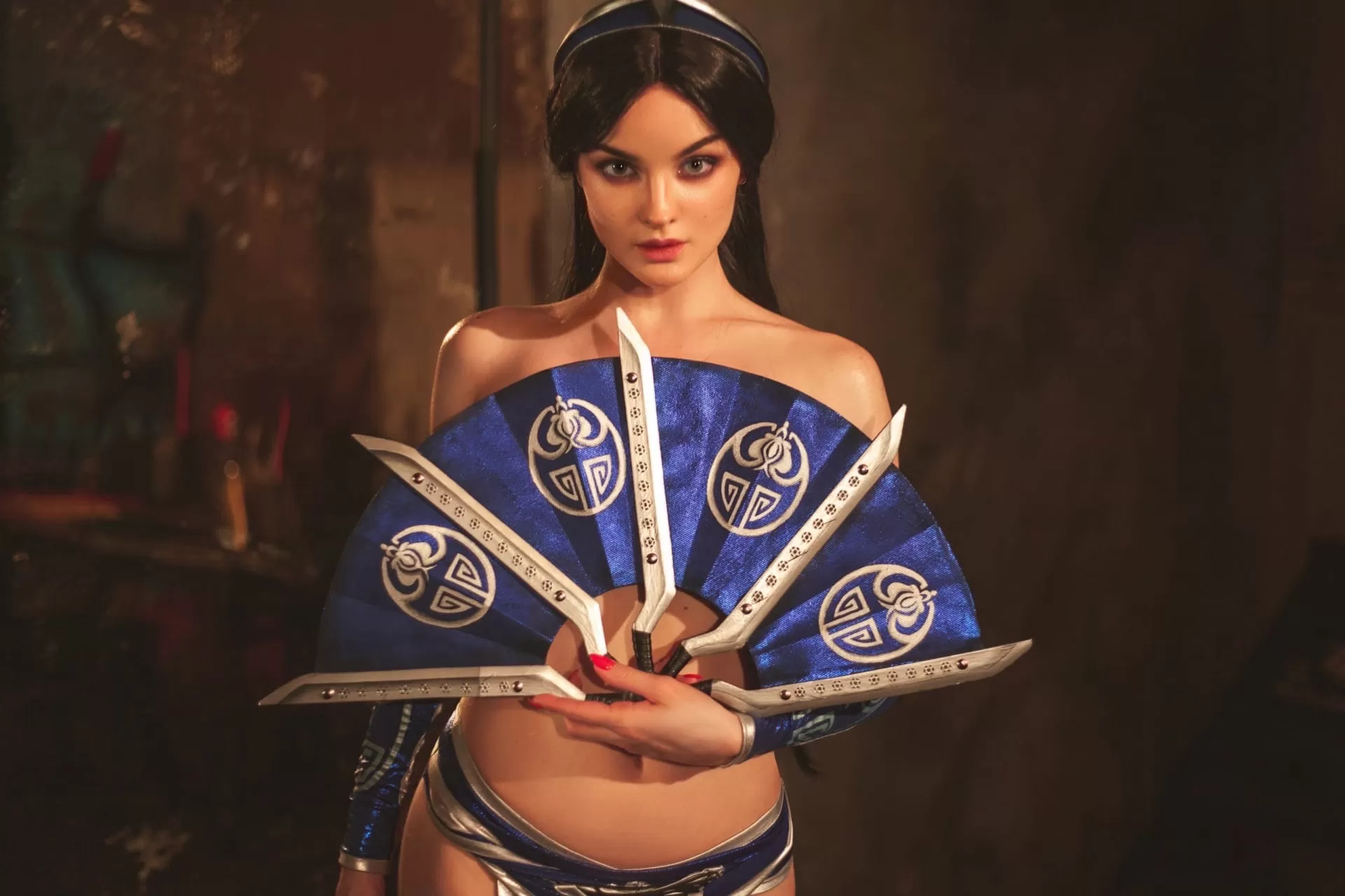 Kitana from Mortal Kombat by Sophie Katssby