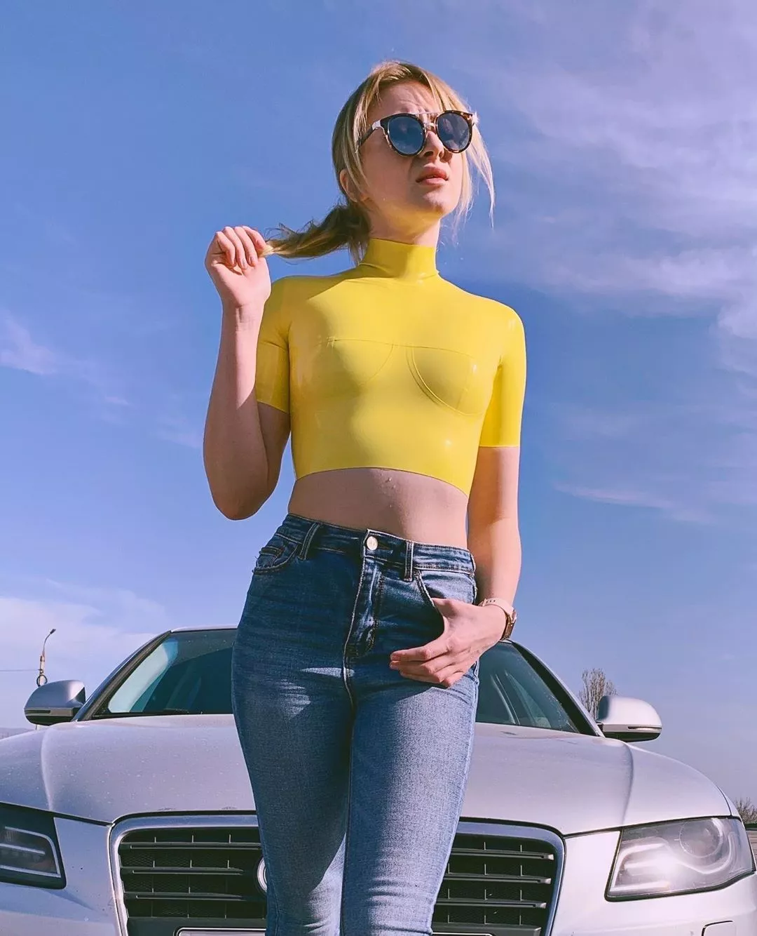 Latex top and jeans | From good old bronnica: https://www.instagram.com/bronnica92/