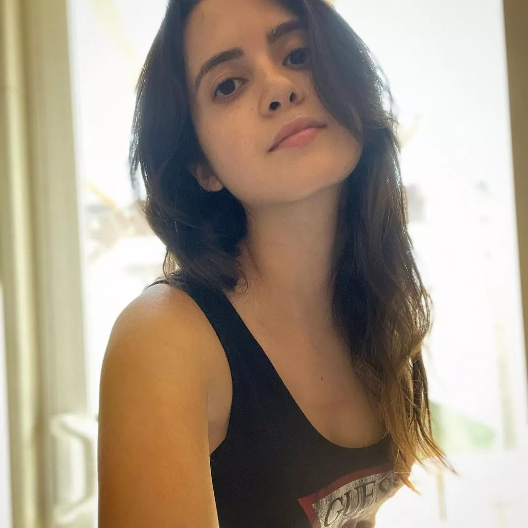 Laura Marie Marano