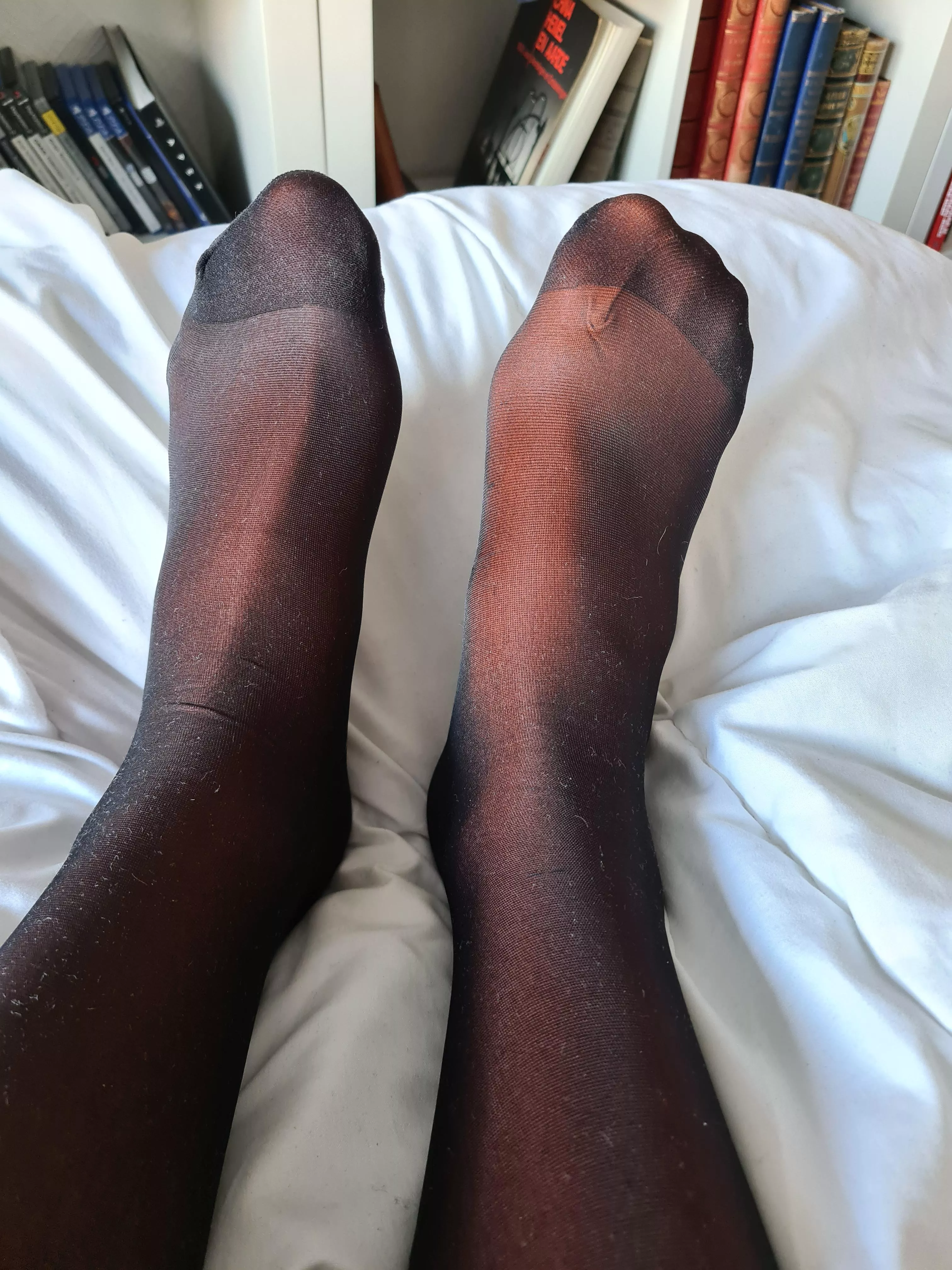 Layered nylons are amazing ðŸ¥°