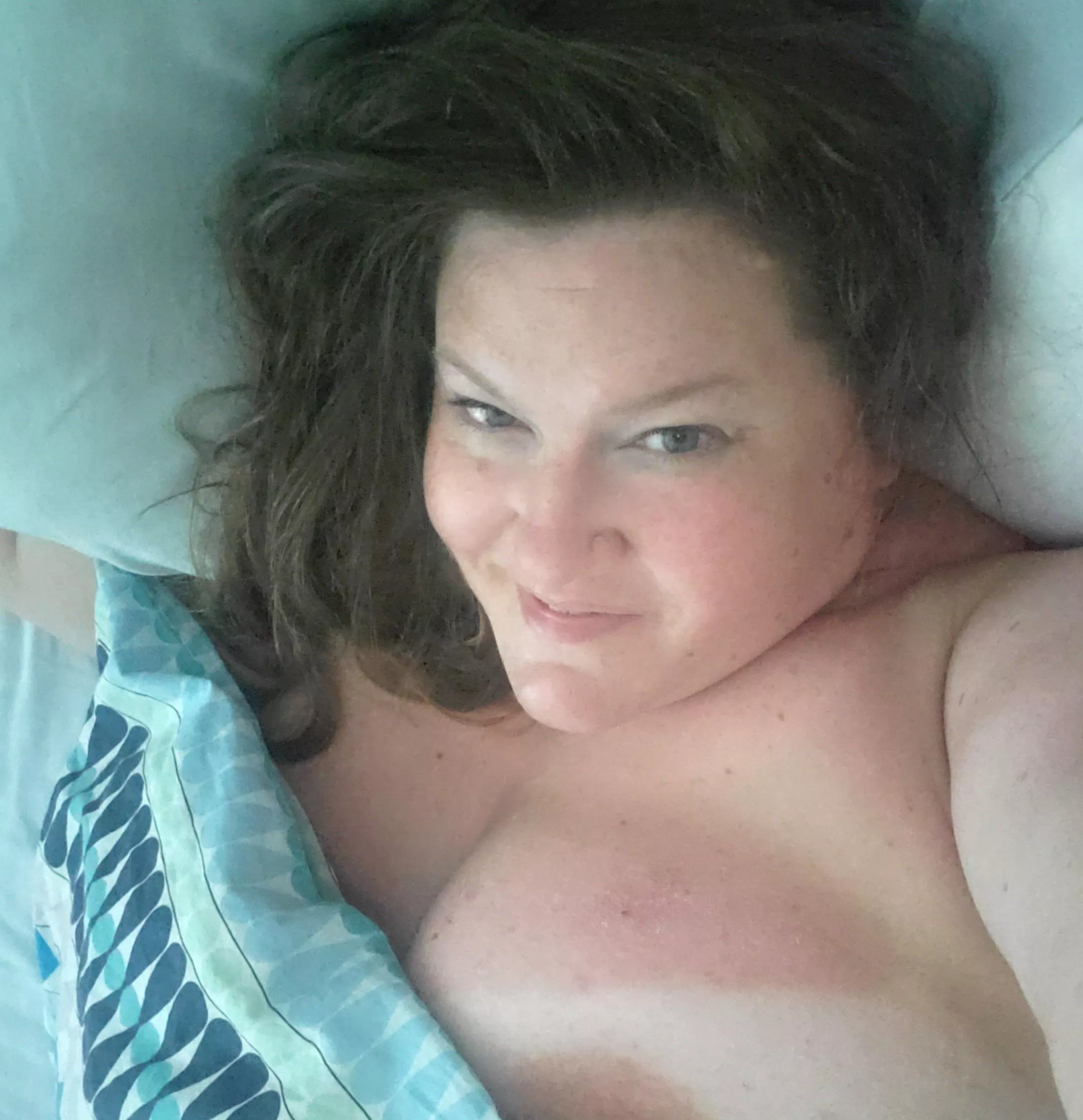 Lazy Sunday morning, would you join me? 💕💋 [49F]