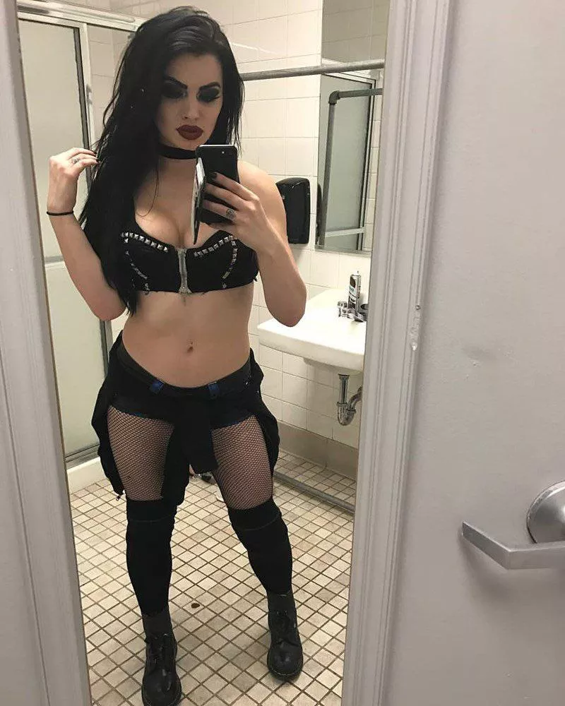 Lets get bi for paige