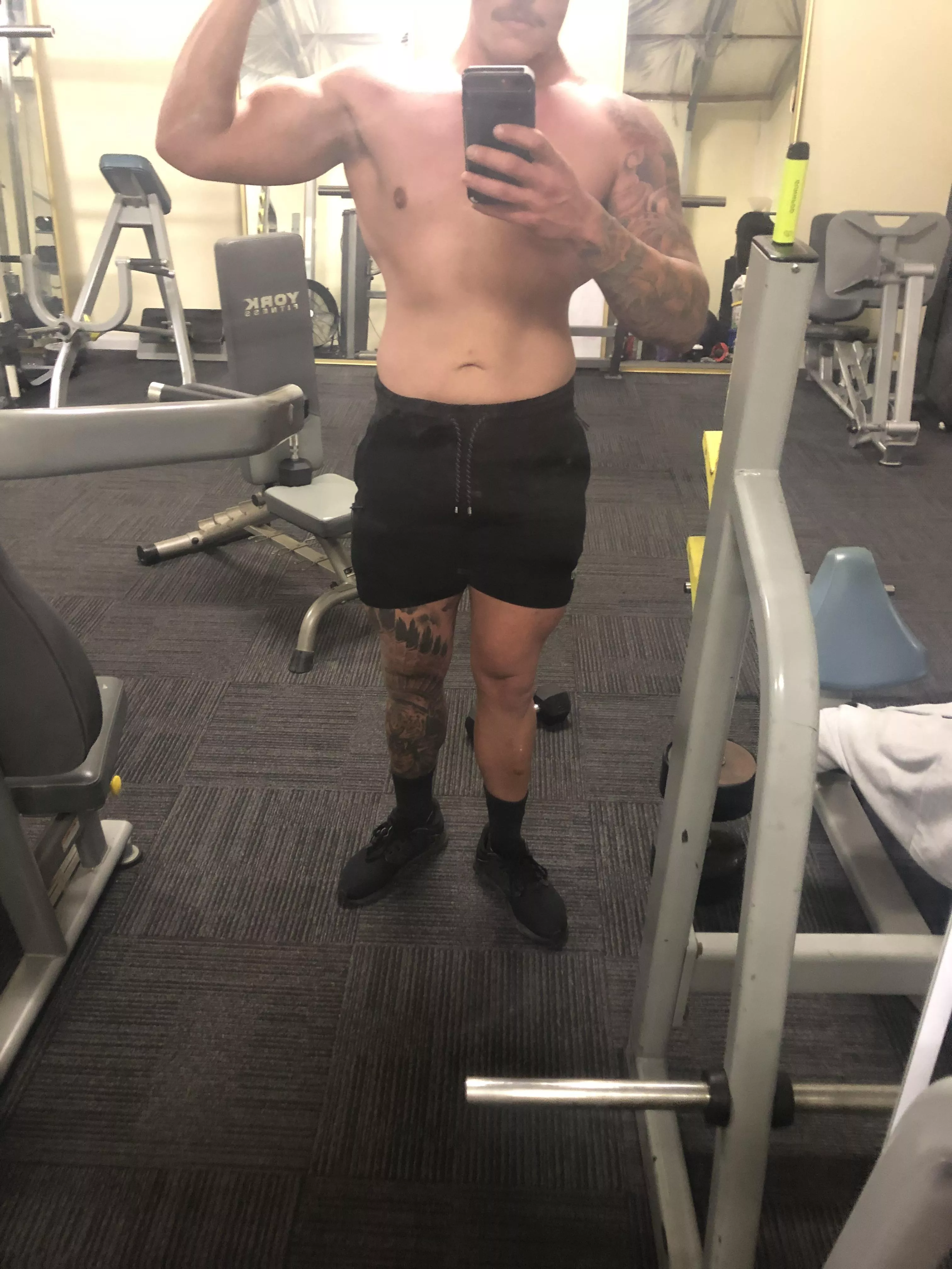 Letâ€™s get naked and work out ðŸ˜ˆ check my other post for some naked training ðŸ‘… (m) 24