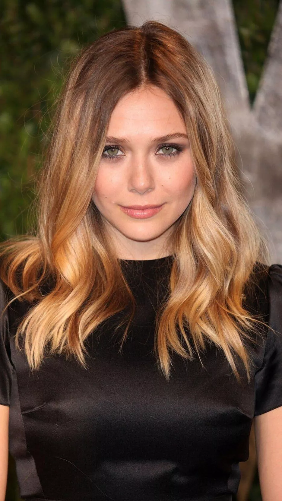 Let's have a super bi threesome with Elizabeth Olsen