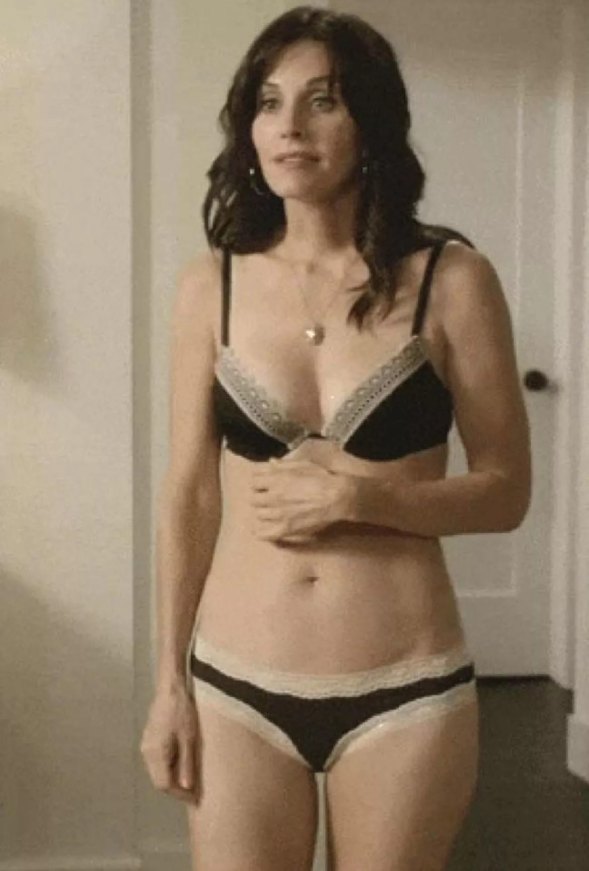 Letâ€™s jerk for Courtney Cox