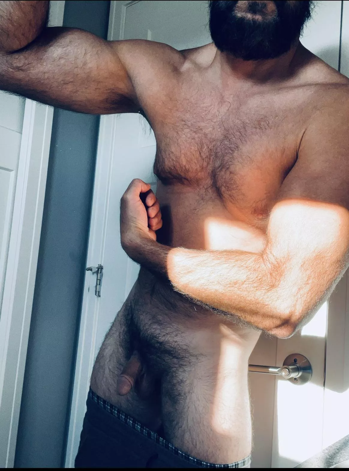 Like others with thick pubes