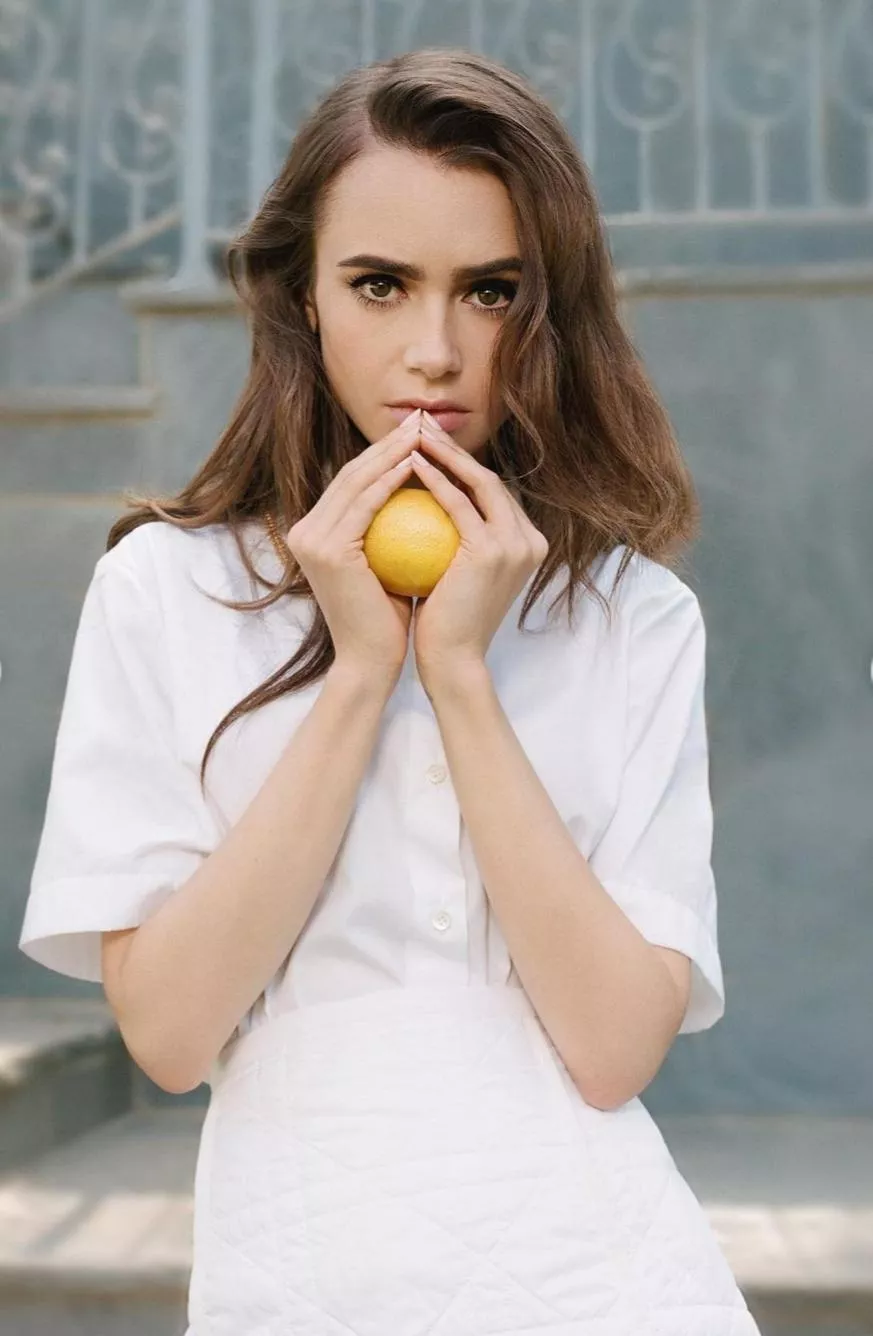 Lily Collins