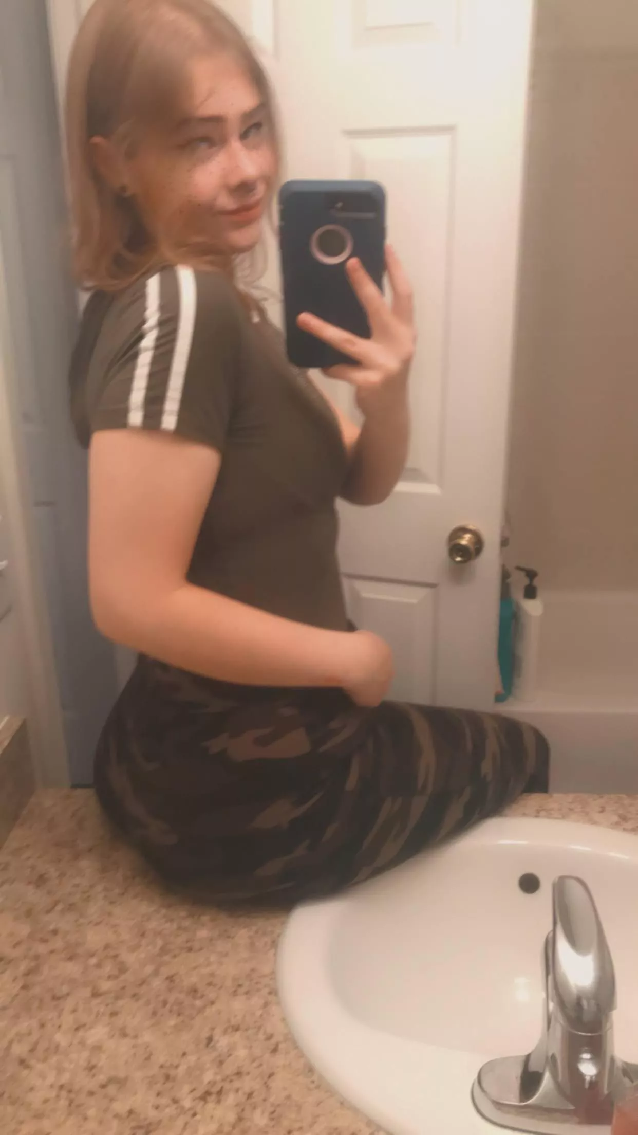 Little army brat 😇 (F18)