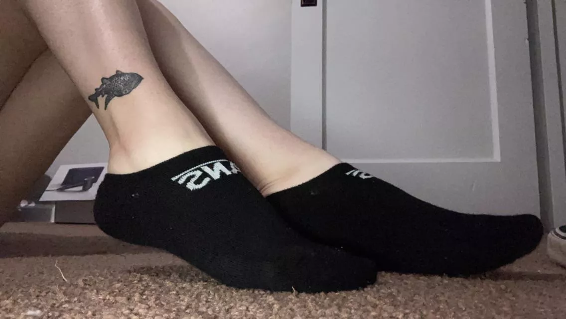 Little black ankle socks. Just for you. 🖤