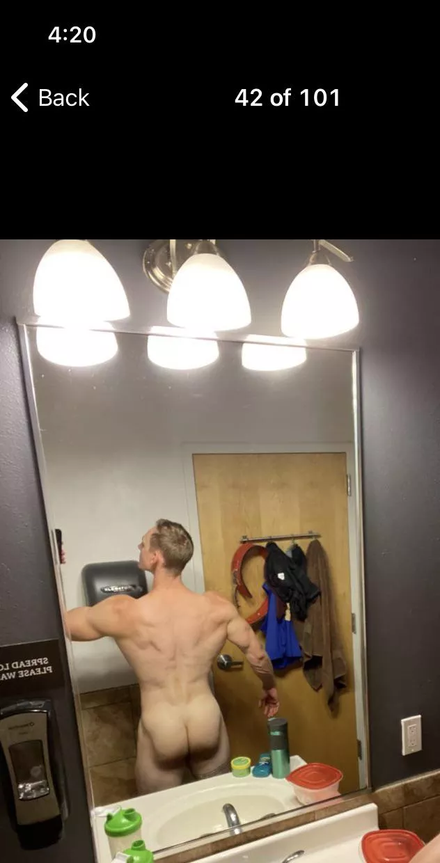 Little shot from the back (m)