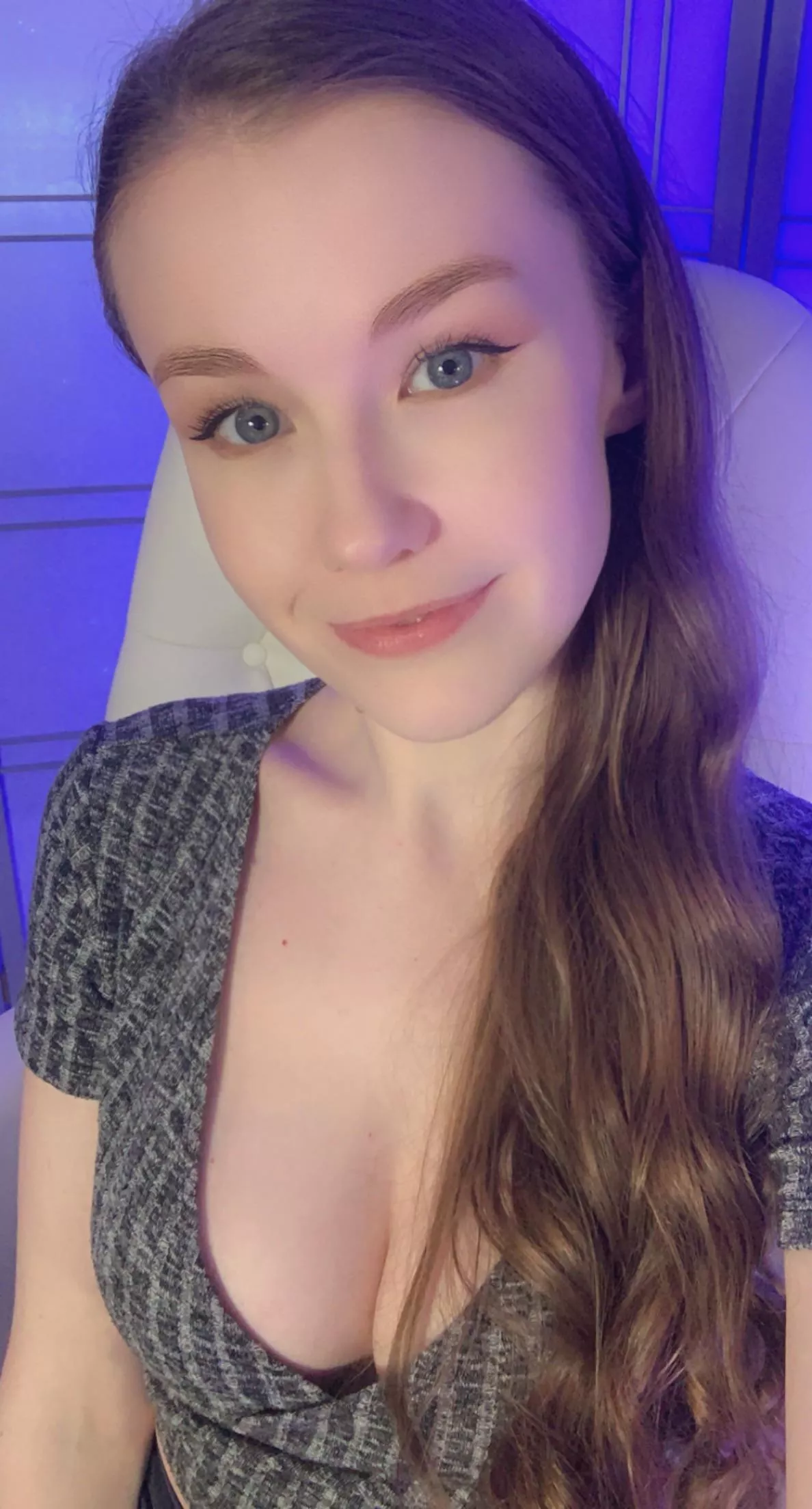 Live on twitch! /EmilyBloomShow