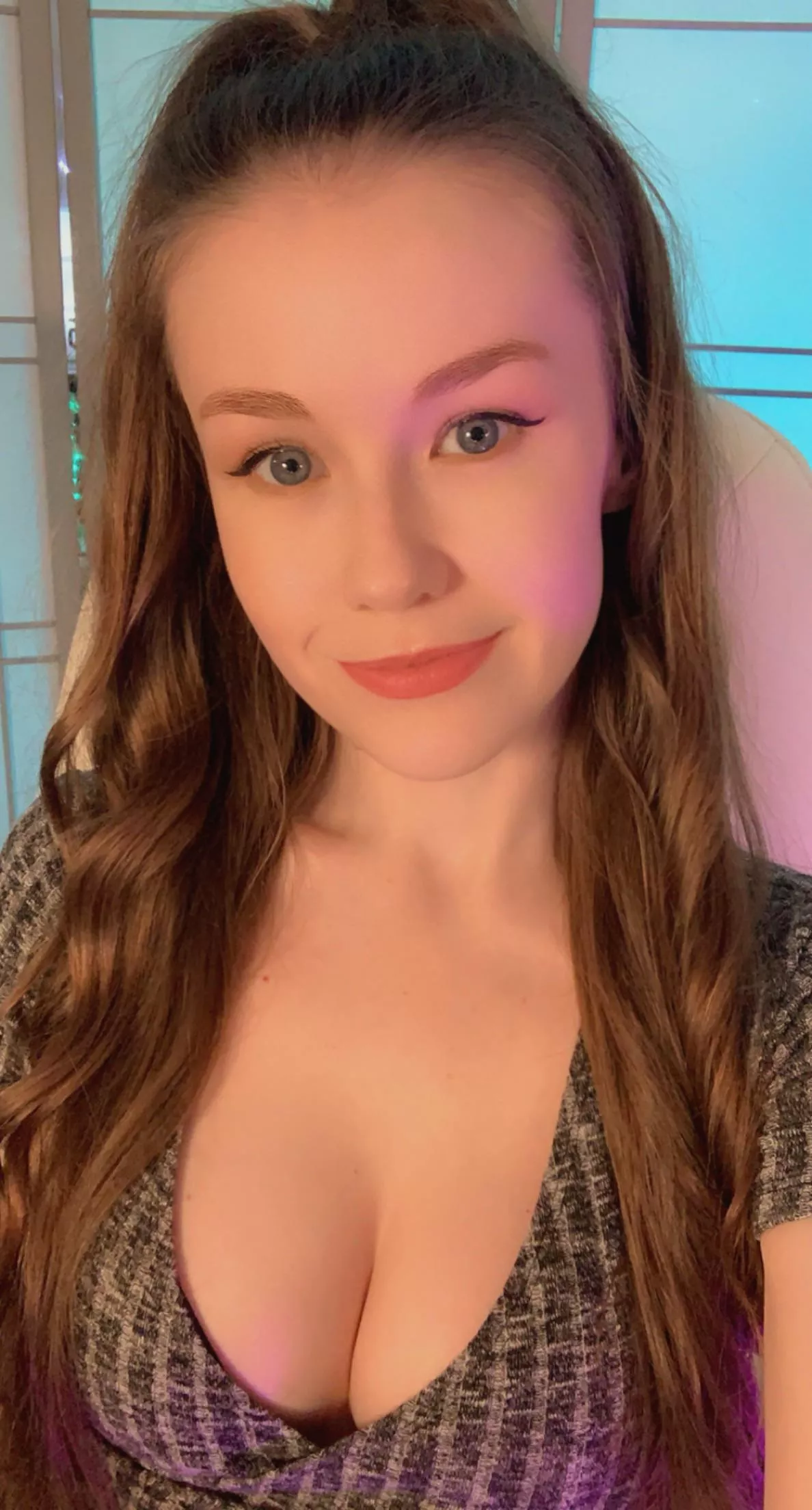 Live on twitch! /EmilyBloomShow