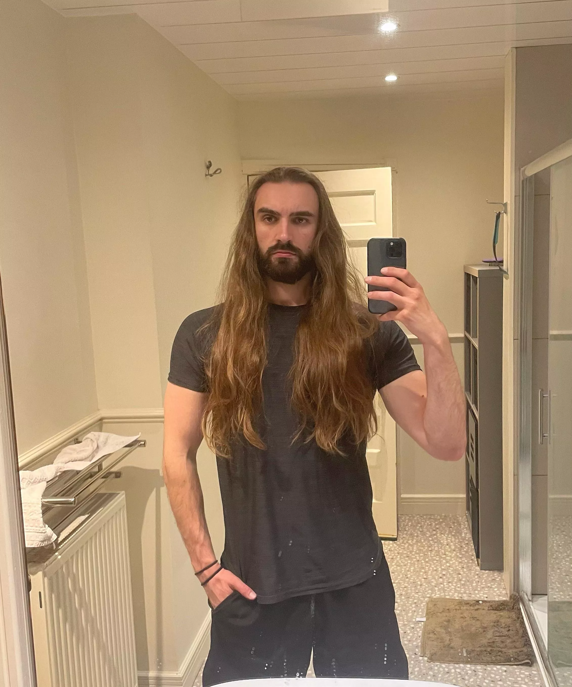 Long hair, don’t care🤙