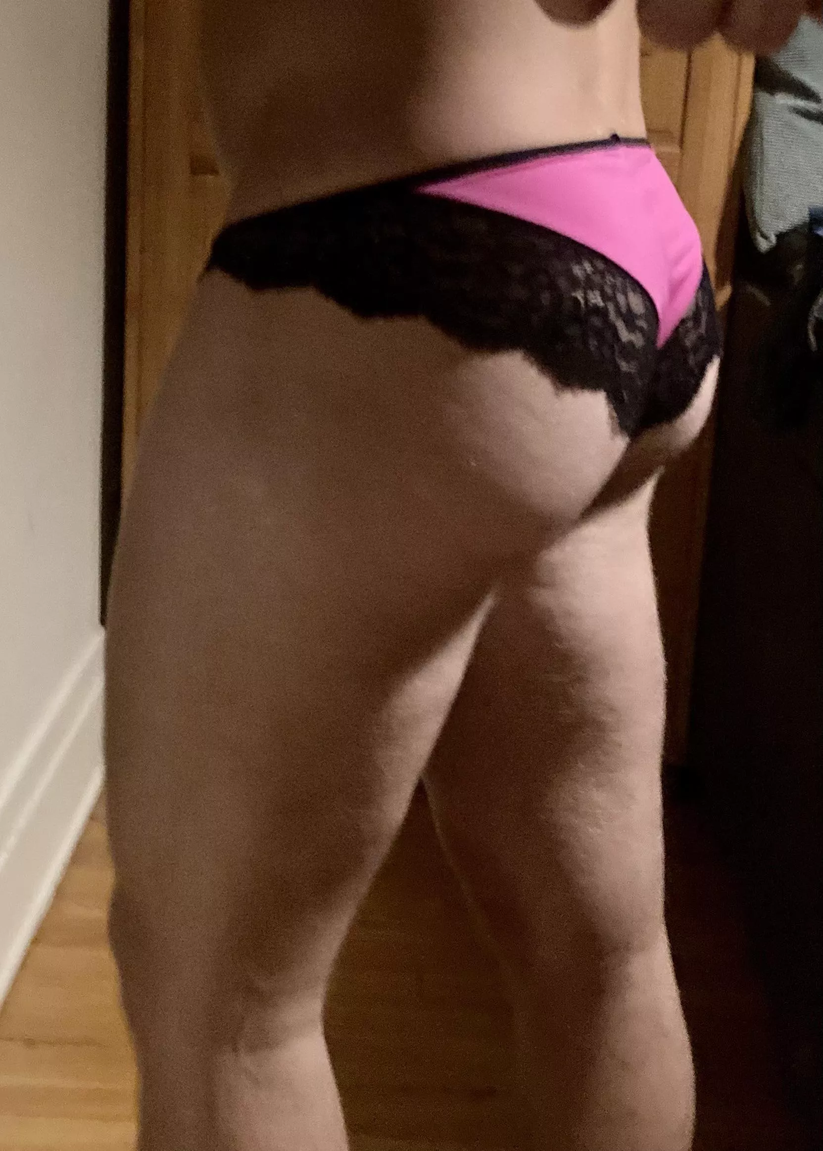 Love how my ass look after leg day